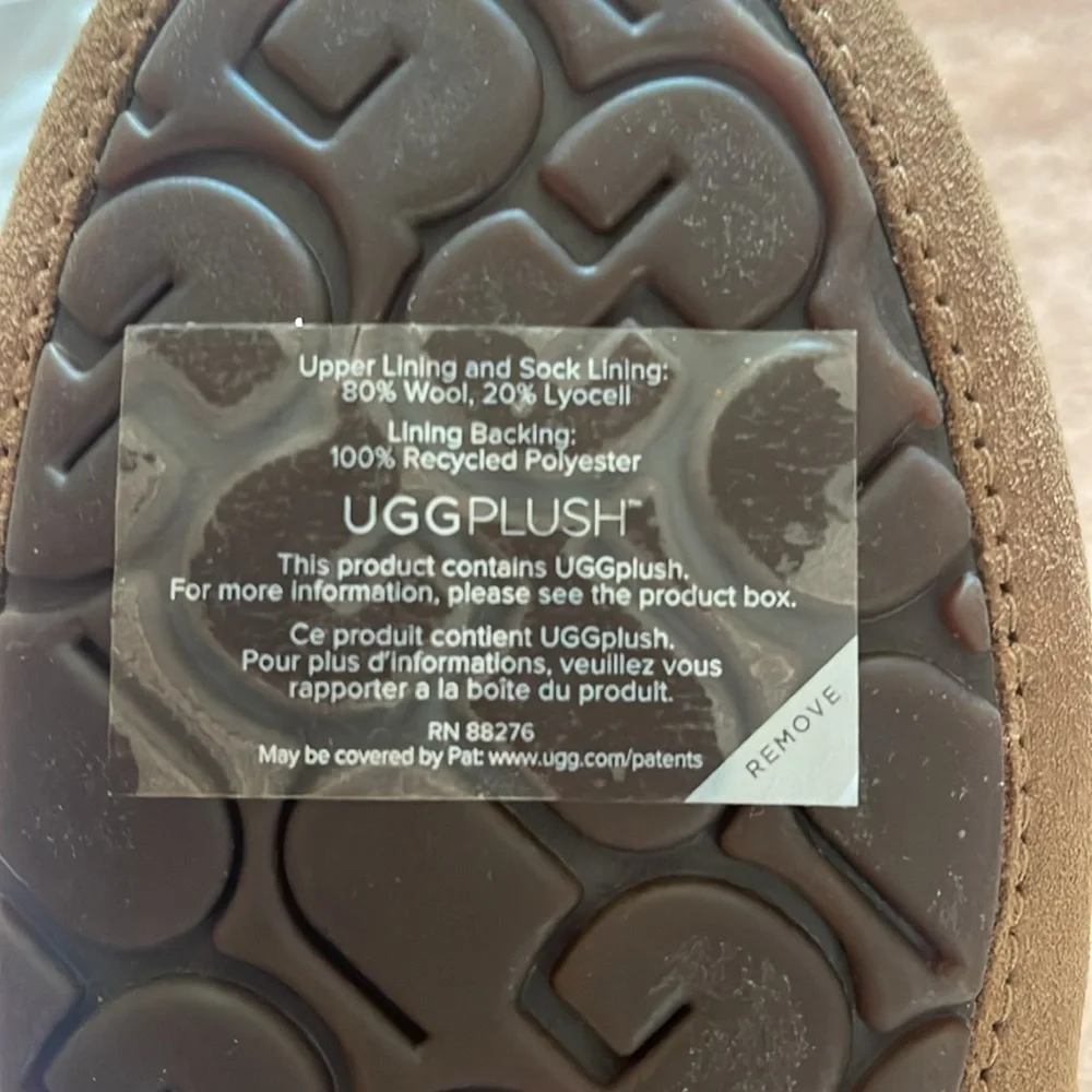 UGG women’s  Brown Suede Loafers - Picture 8 of 17